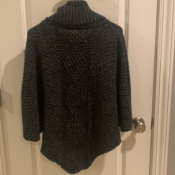 Roots Canada Dark Grey Turtle Neck Knit Poncho Women's One Size - Picture 5 of 5